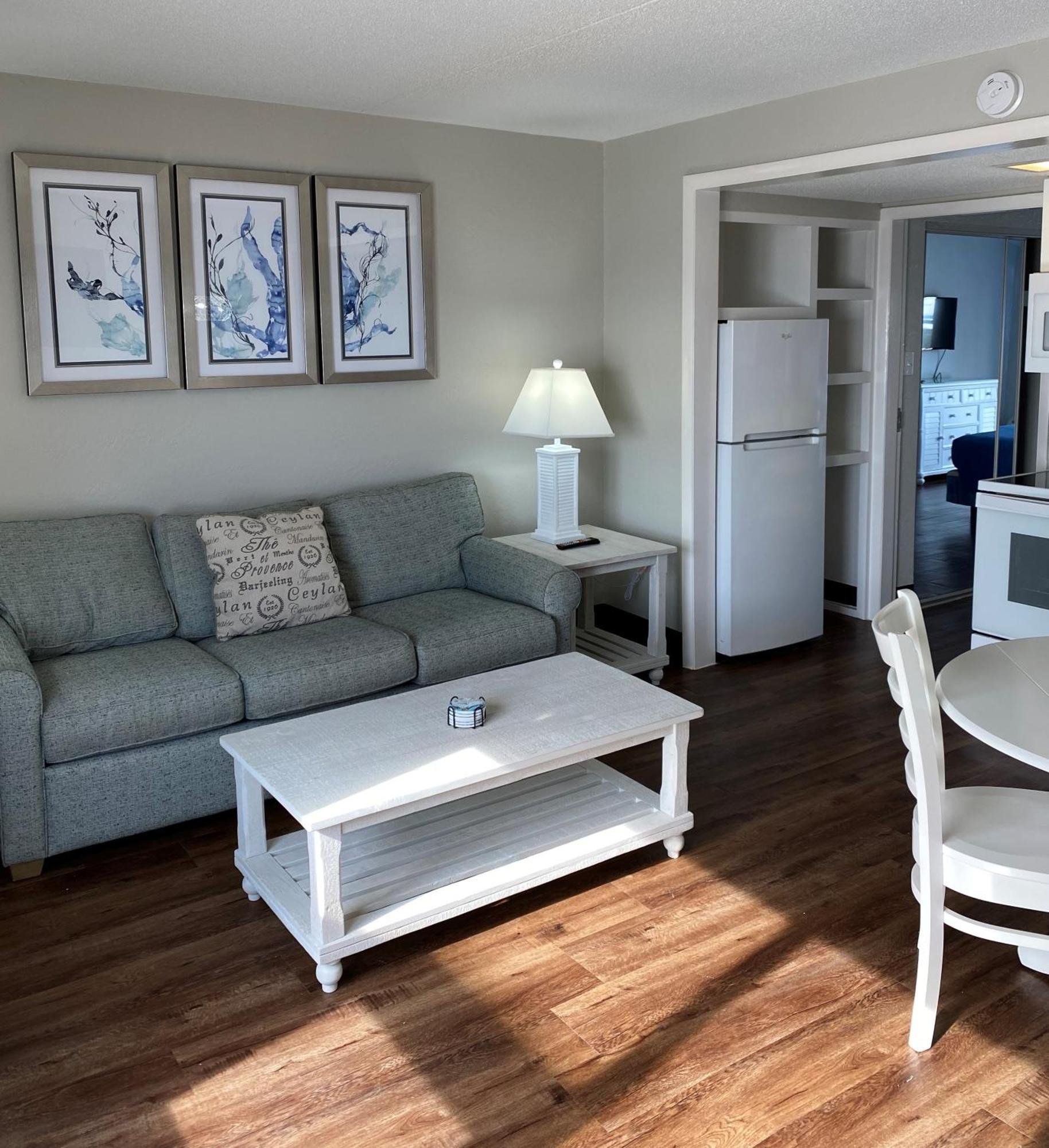 North Shore Oceanfront Resort Hotel 미를 비치 객실 사진